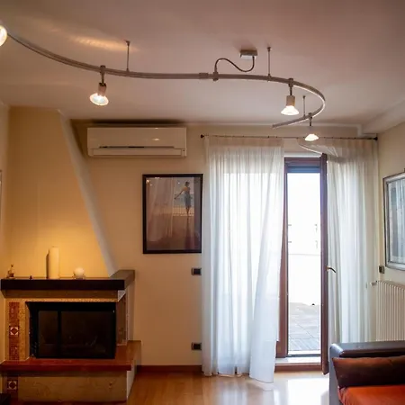 Gateway Airport Elegant Flat With Car Park 公寓